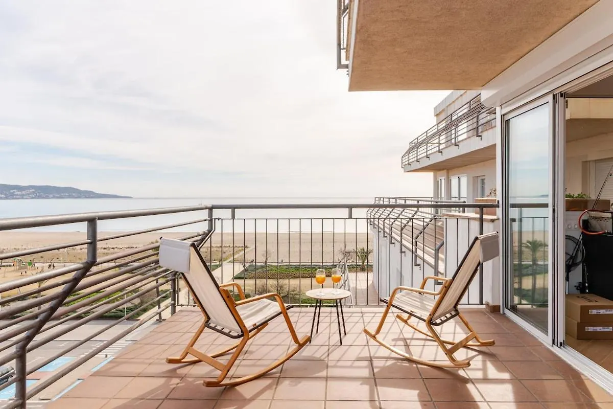 Louane-Paradise Empuriabrava Apartment